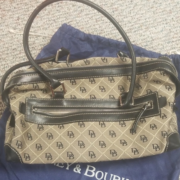 Dooney and Bourke bag - Picture 5 of 5